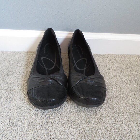 Aravon Womens Andrea-AR Ballet Flat/Shoes Size 8EE Black Leather #ABF04BK - Picture 3 of 10